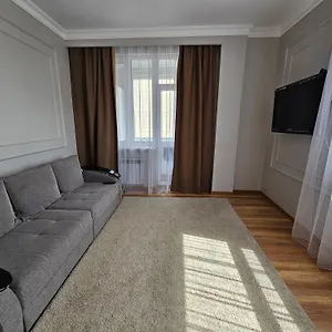 Ernaz Plus Apartments-expo-boulevard Апартаменты