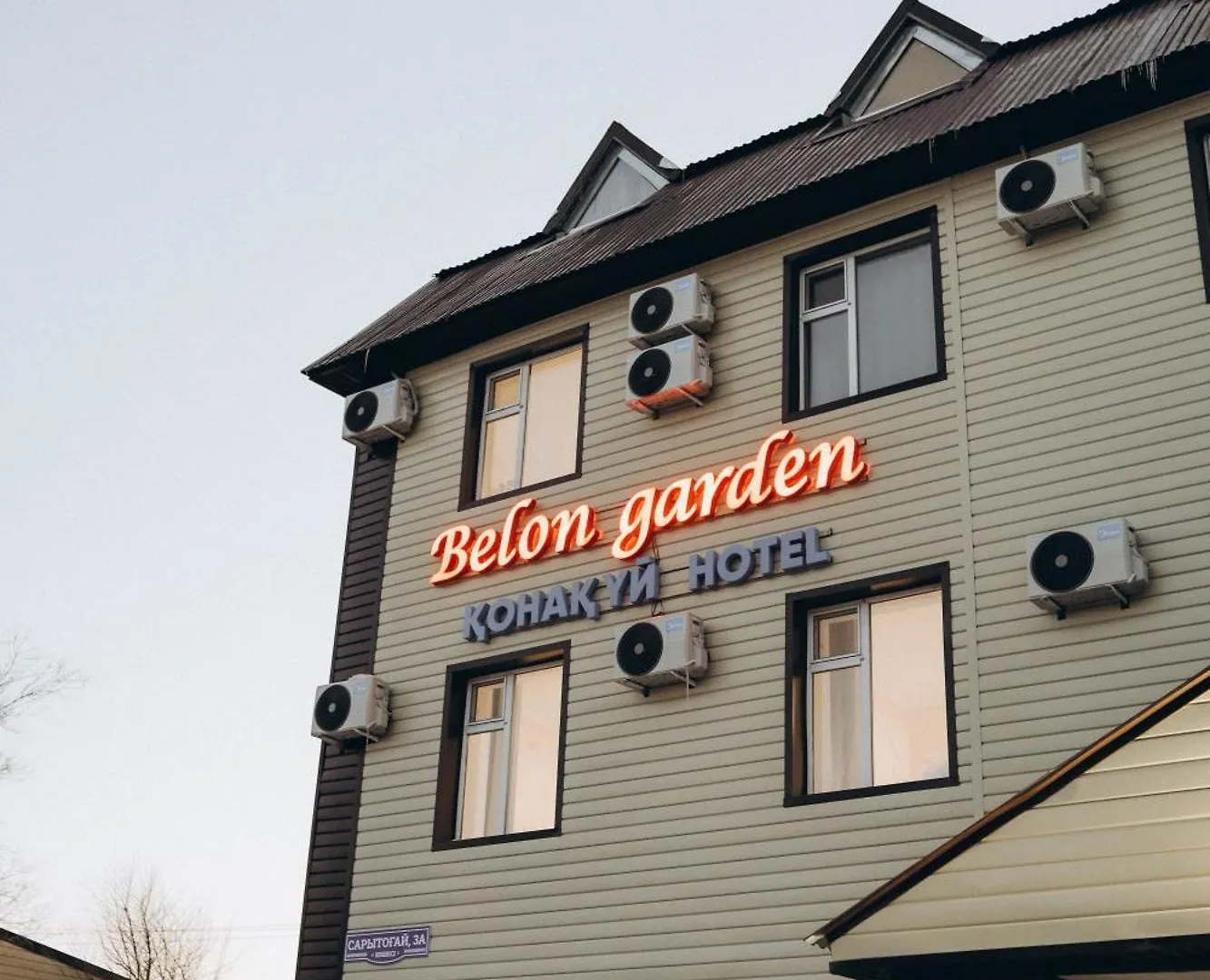Belon Garden Hotel Asztana