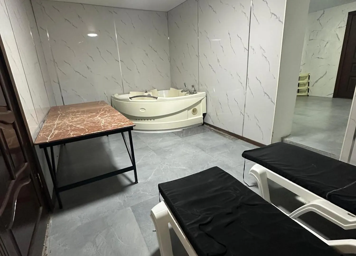 Belon Garden Hotel Asztana